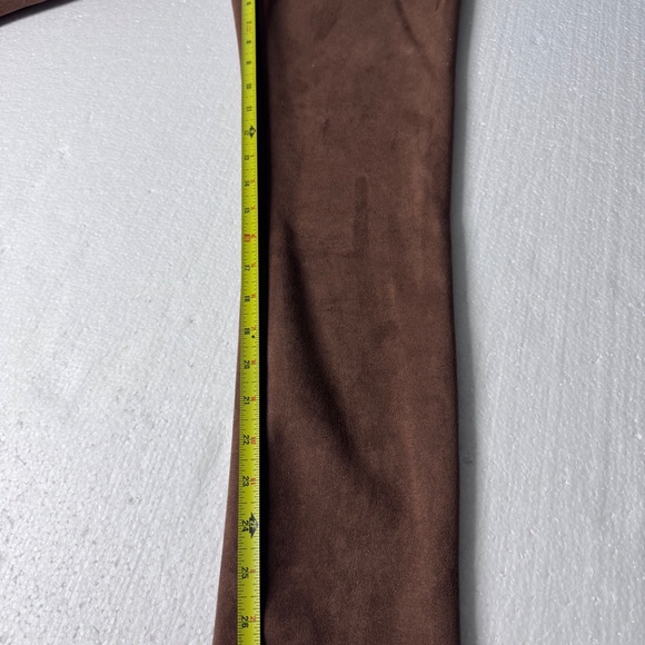 Small Women's Tommy Hilfiger Velvety Faux Suede Berkeley Slim Pants - Picture 7 of 8